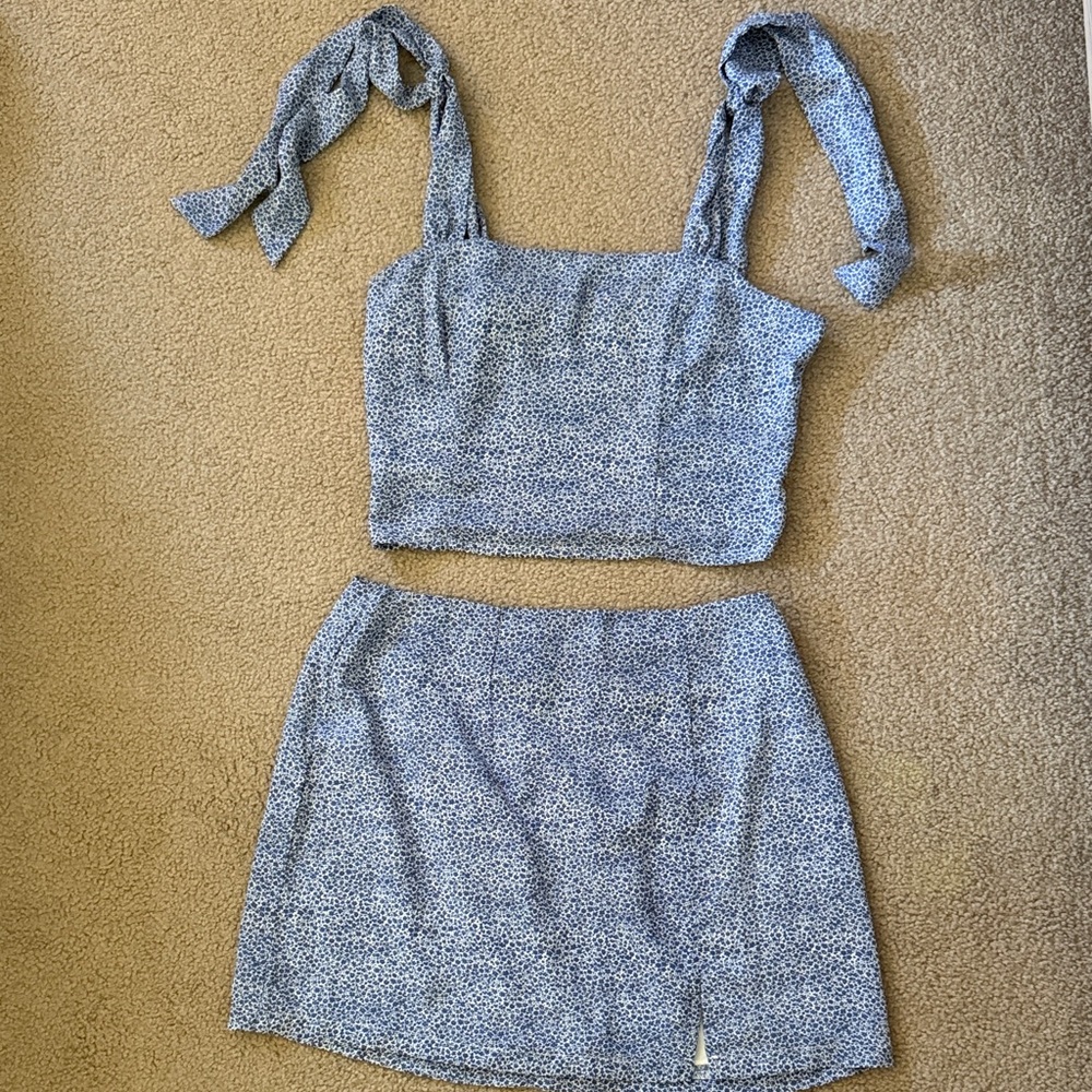 Francesca's Collections Blue Patterned Skirt Set